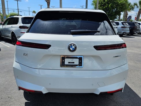 New 2026 BMW iX xDrive60 w/ Premium Package image 6