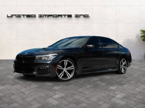 Used 2019 BMW 740i w/ Executive Package image 1