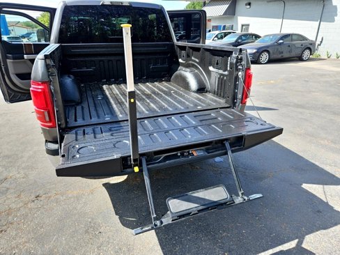 Used 2015 Ford F150 Lariat w/ Equipment Group 501A Mid image 26
