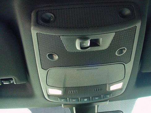 Used 2015 Ford F150 Platinum w/ Equipment Group 701A Luxury image 31