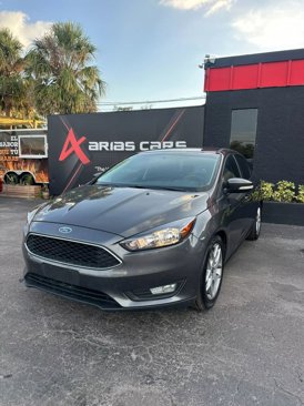 Used 2015 Ford Focus SE image 1