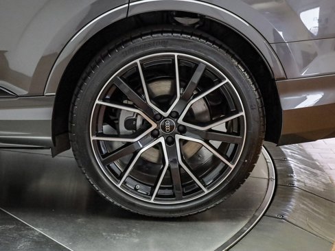 New 2025 Audi Q7 3.0T Prestige image 12