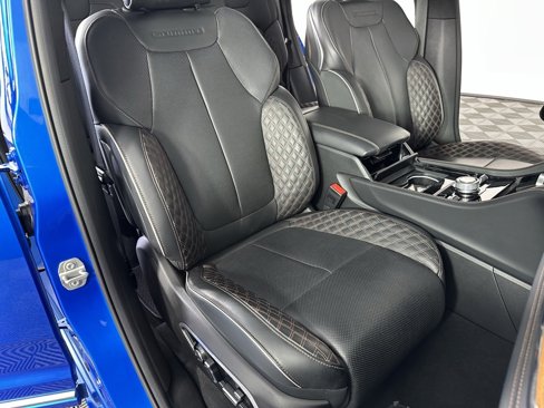 Used 2024 Jeep Grand Cherokee Summit image 28