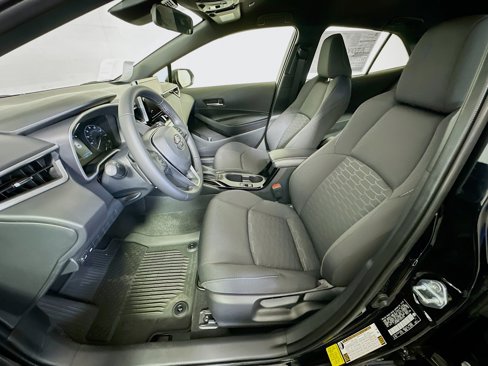 New 2025 Toyota Corolla SE image 9