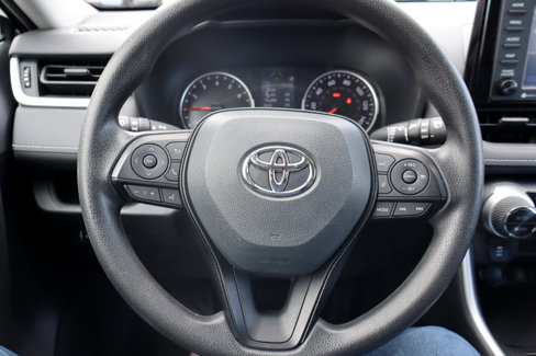 Used 2021 Toyota RAV4 XLE image 14