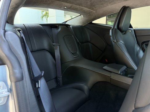 Used 2018 Aston Martin DB11 V12 image 31