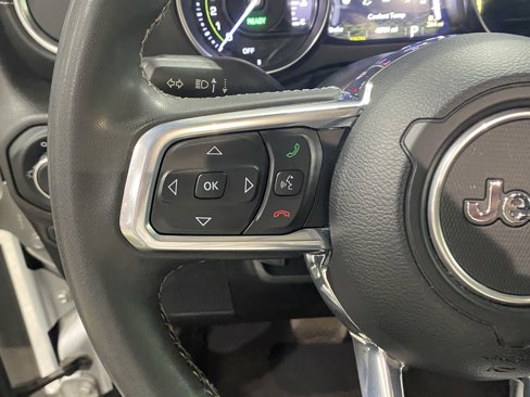 Used 2023 Jeep Wrangler Unlimited Sahara image 23