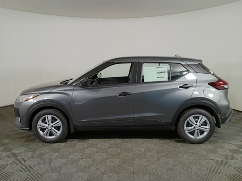 New 2025 Nissan Kicks Play S image 11