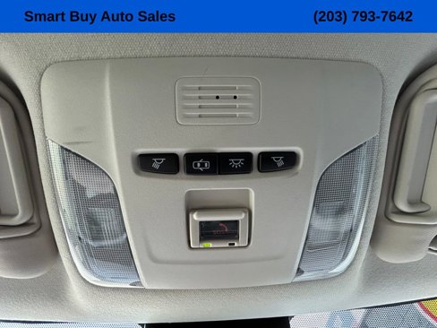 Used 2021 Toyota Corolla LE image 29