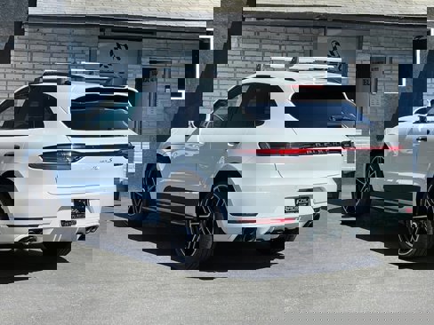Used 2020 Porsche Macan S image 20
