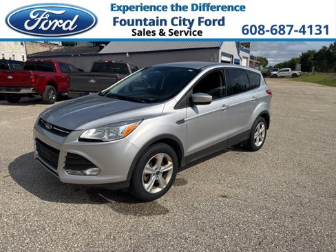 Used 2015 Ford Escape SE image 1