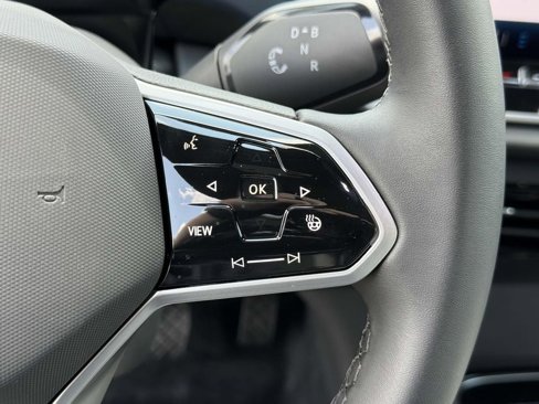 New 2025 Volkswagen ID.4 Pro S Plus image 16