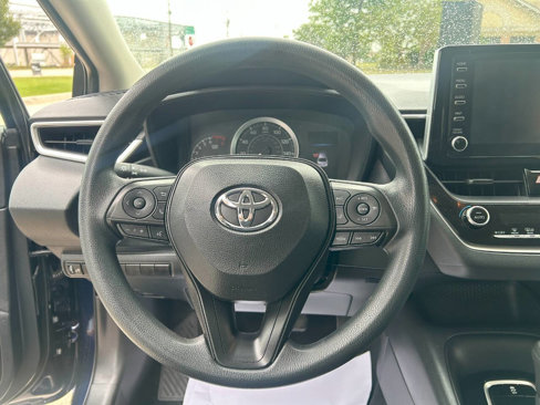 Used 2020 Toyota Corolla LE image 16