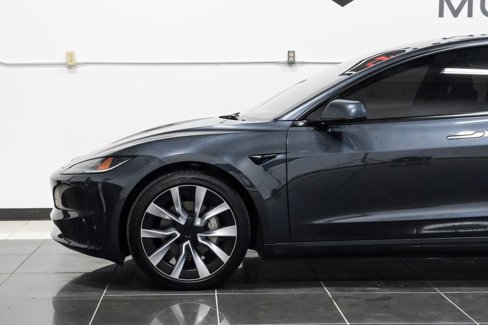 Used 2025 Tesla Model 3 Long Range image 18