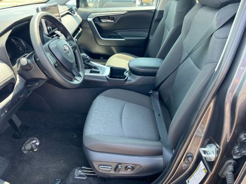 Used 2024 Toyota RAV4 XLE image 24