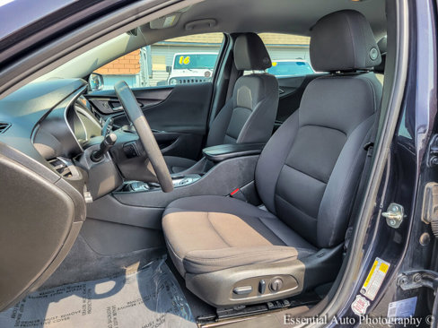 Used 2023 Chevrolet Malibu LT image 9