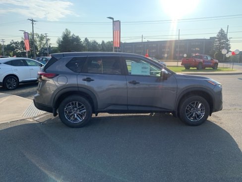 New 2026 Nissan Rogue S image 8