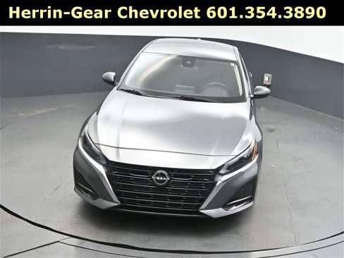 Used 2024 Nissan Altima 2.5 SV image 38