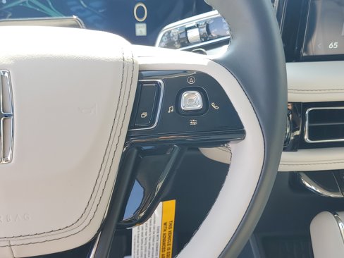 New 2025 Lincoln Aviator Reserve w/ Equipment Group 201A image 18