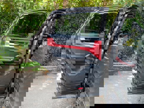 New 2025 Porsche Cayenne Coupe image 28