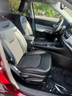 Used 2022 Jeep Compass Latitude image 15