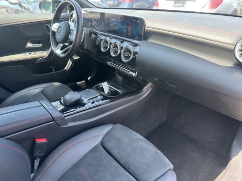 Used 2023 Mercedes-Benz CLA 250 image 23