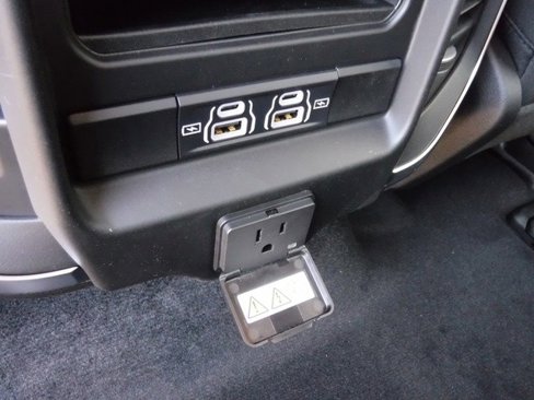 New 2026 RAM 1500 4x4 Crew Cab image 41