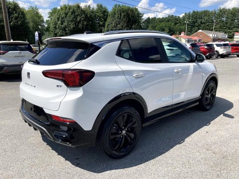 Used 2024 Buick Encore GX Sport Touring w/ Comfort Package image 5