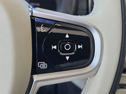 New 2026 Volvo XC90 T8 Ultra image 23
