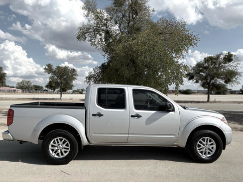 Used 2016 Nissan Frontier SV image 39