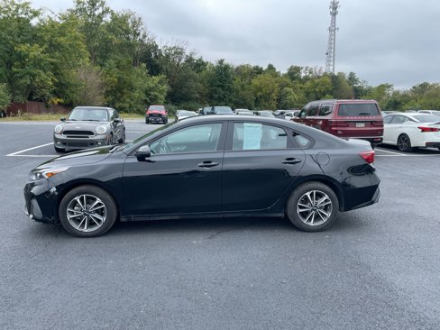 Used 2024 Kia Forte LXS w/ LXS Technology Package image 3