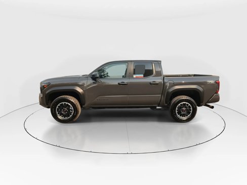 Used 2024 Toyota Tacoma TRD Off-Road image 5