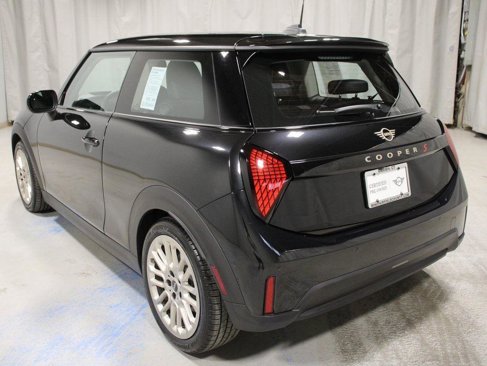 Certified 2025 MINI Cooper S image 6