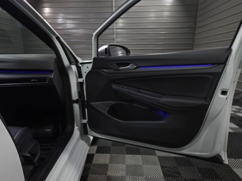 Used 2024 Volkswagen Golf R image 34