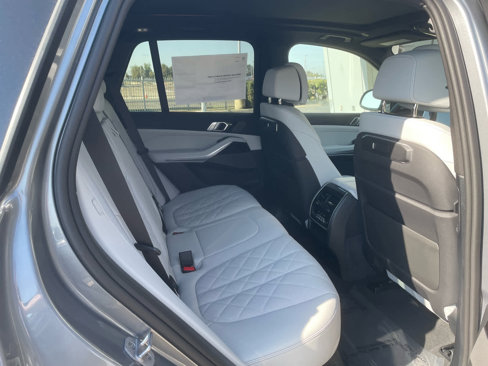 New 2026 BMW X5 xDrive50e w/ Climate Comfort Package image 9