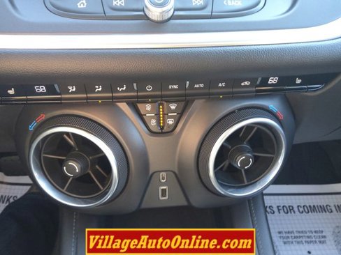 Used 2019 Chevrolet Blazer LT image 39