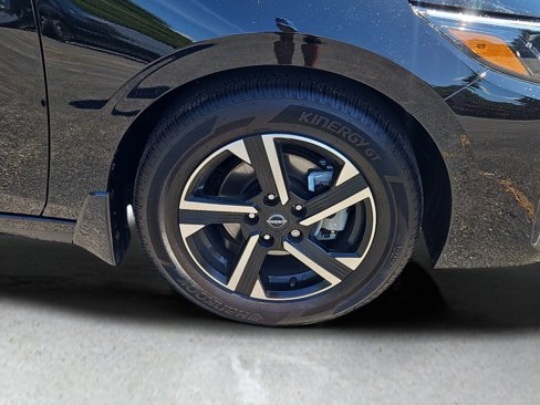 Used 2025 Nissan Sentra SV image 4