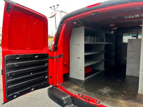 Used 2015 Chevrolet Express 2500 image 29