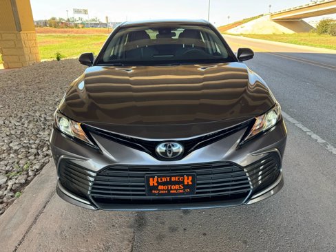 Used 2024 Toyota Camry LE image 8