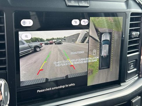 New 2025 Ford F250 Lariat w/ Black Appearance Package image 36
