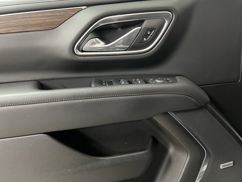 Used 2024 Chevrolet Tahoe High Country image 26
