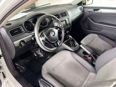 Used 2018 Volkswagen Jetta S image 9