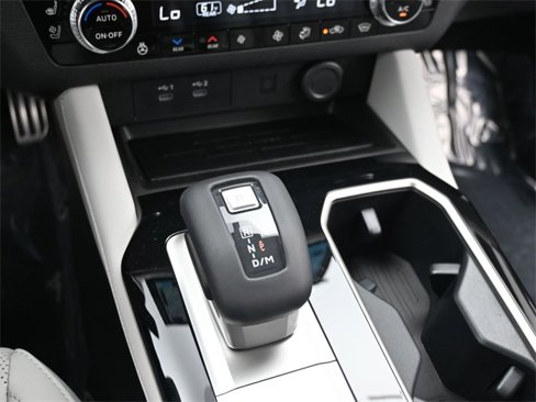 New 2025 Mitsubishi Outlander SEL image 12