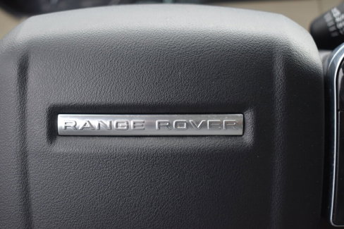 Used 2019 Land Rover Range Rover Velar S image 2