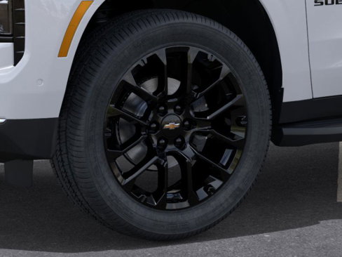 New 2026 Chevrolet Suburban LT image 9