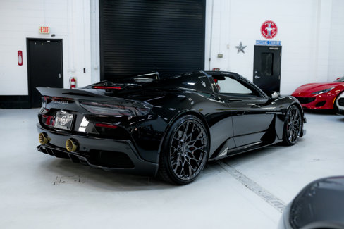 Used 2023 Maserati MC20 Spyder image 7