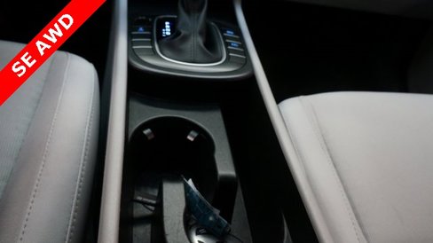 Used 2024 Hyundai Kona SE image 21