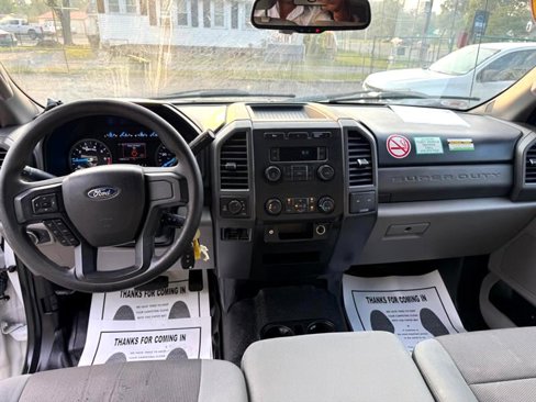 Used 2017 Ford F250 XL w/ Power Equipment Group image 12