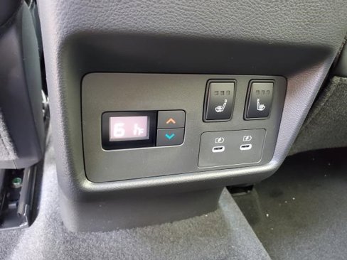New 2025 Nissan Rogue Platinum w/ Platinum Premium Package image 12