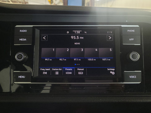 Used 2024 Volkswagen Jetta SE image 25